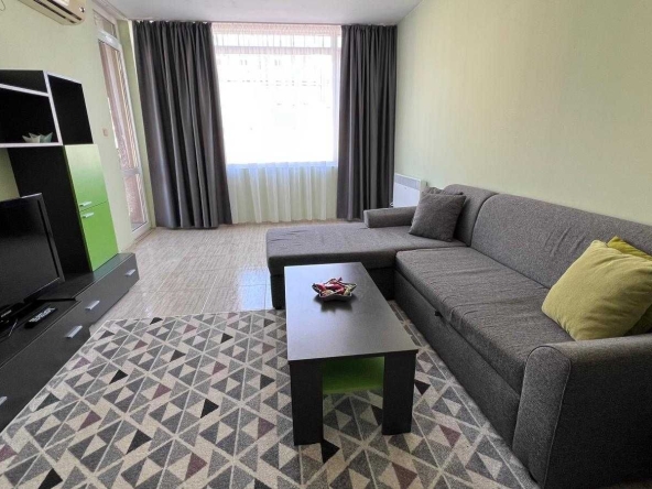 Дава се под наем Двустаен апартамент в Несебър - 65 кв.м за 408 € - Снимка #1