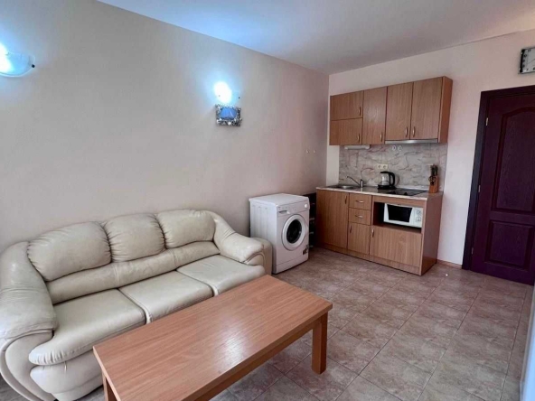 Двустаен апартамент в к.к. Слънчев бряг - 59 кв.м за 1170 €/кв.м - Снимка #1