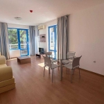 Двустаен апартамент в к.к. Слънчев бряг - 72 кв.м за 1223 €/кв.м - Снимка #1