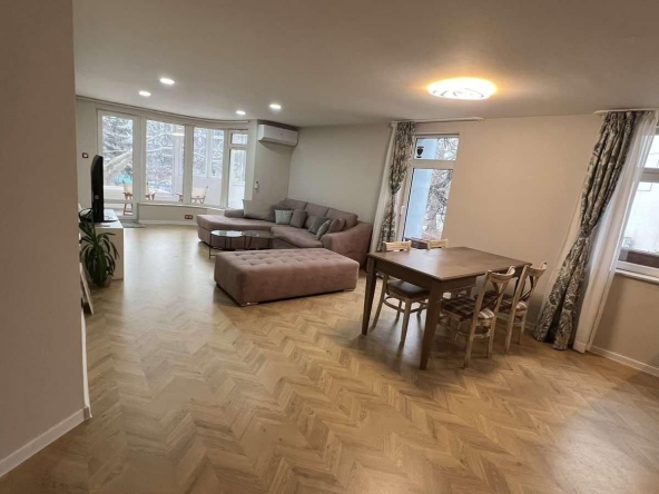 Дава се под наем Тристаен апартамент в Варна, Чайка - 110 кв.м за 1100 € - Снимка #1