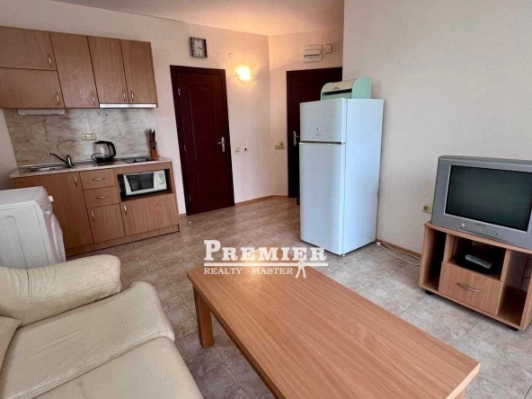 Двустаен апартамент в Бургас, Акациите - 59 кв.м за 1170 €/кв.м - Снимка #1