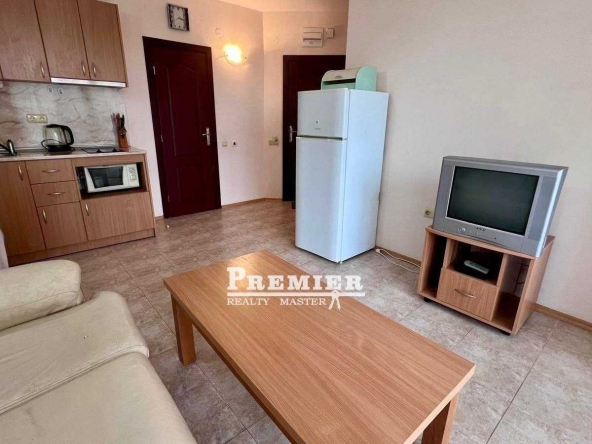 Двустаен апартамент в к.к. Слънчев бряг - 59 кв.м за 1170 €/кв.м - Снимка #1
