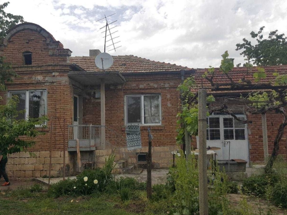 Къща в Варна, Владислав Варненчик - 65 кв.м за 616 €/кв.м - Снимка #1