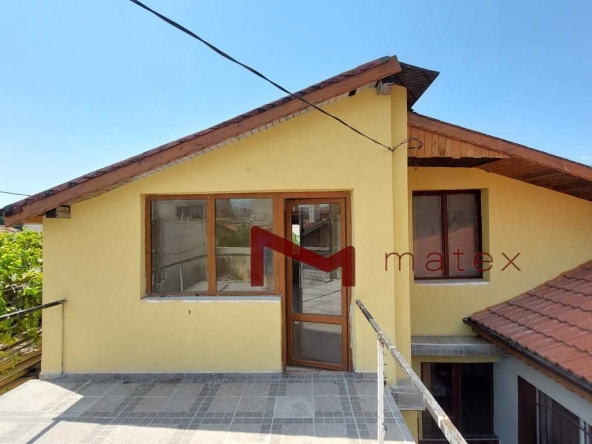 Къща в Варна, Христо Ботев - 120 кв.м за 1000 €/кв.м - Снимка #1