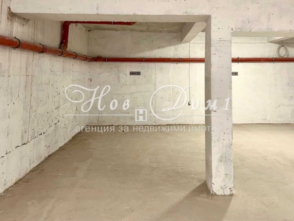 Дава се под наем Гараж / Паркомясто в Варна, Погреби - 25 кв.м за 25000 € - Снимка #1
