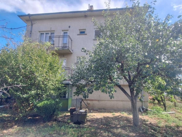 Къща в Елин Пелин - 452 кв.м за 863 €/кв.м - Снимка #1