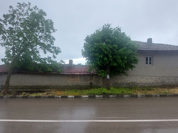 Къща в с. Владимирово, Област Добрич - 75 кв.м за 507 €/кв.м - Снимка #1