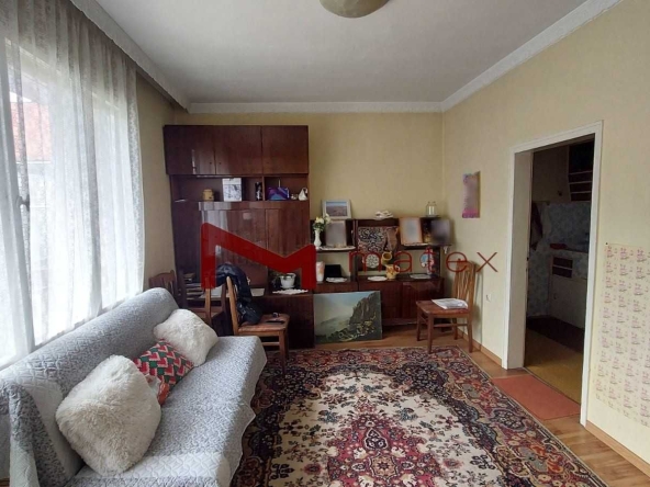 Етаж от къща в Варна, Трошево - 150 кв.м за 1467 €/кв.м - Снимка #1