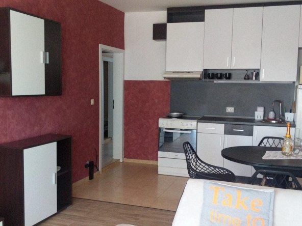 Дава се под наем Тристаен апартамент в София, Мусагеница - 70 кв.м за 600 € - Снимка #1