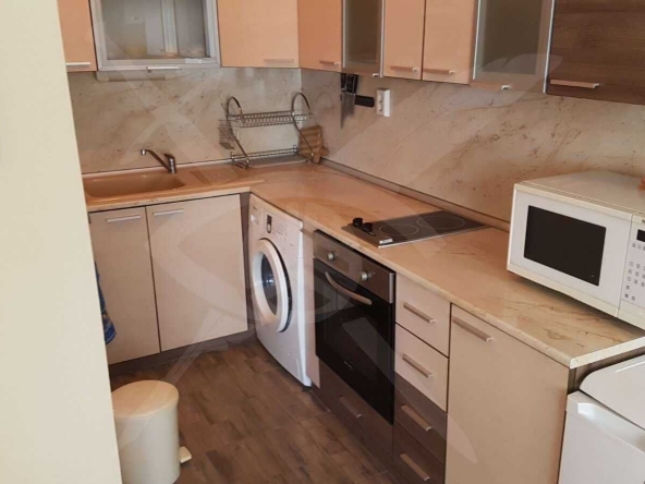 Дава се под наем Двустаен апартамент в Варна, Аспарухово - 74 кв.м за 400 € - Снимка #1