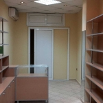 Дава се под наем Магазин в Горна Оряховица - 22 кв.м за 142.8 € - Снимка #1