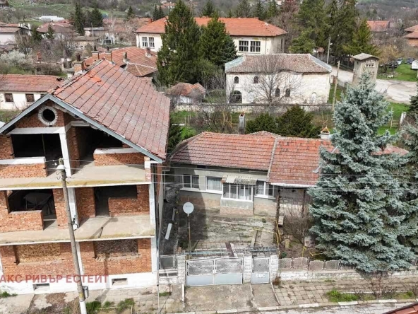 Къща в с. Долно Абланово, Област Русе - 168 кв.м за 494 €/кв.м - Снимка #1