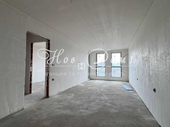 Тристаен апартамент в Пловдив, Остромила - 150 кв.м за 764 €/кв.м - Снимка #1