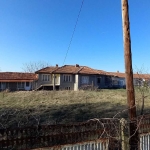 Къща в с. Тодорово, Област Разград - 250 кв.м за 164 €/кв.м - Снимка #1