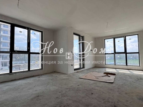 Четиристаен апартамент в Пловдив, Остромила - 156 кв.м за 1348 €/кв.м - Снимка #1
