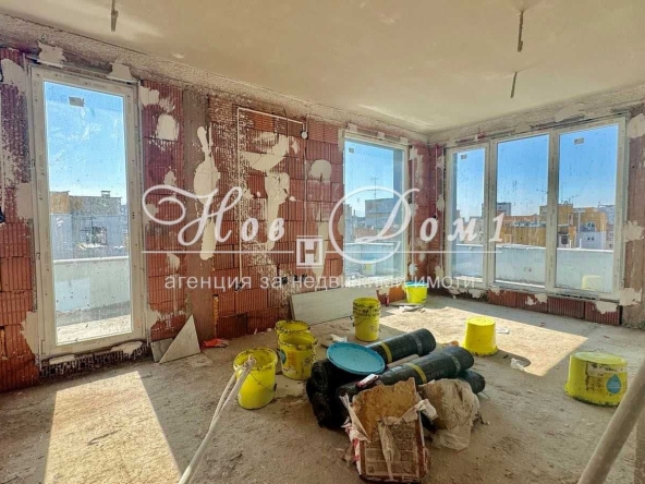 Двустаен апартамент в Пловдив, Гагарин - 72 кв.м за 1098 €/кв.м - Снимка #1