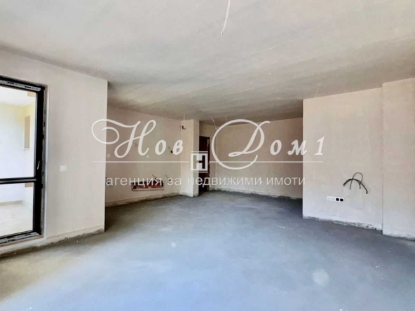 Тристаен апартамент в Пловдив, Кършияка - 121 кв.м за 1295 €/кв.м - Снимка #1