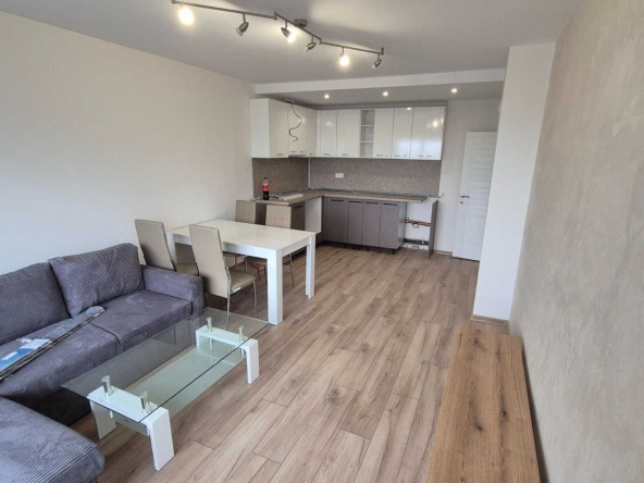 Тристаен апартамент в Варна, Младост 2 - 62 кв.м за 1936 €/кв.м - Снимка #1