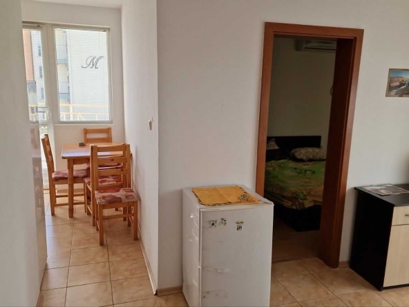 Дава се под наем Двустаен апартамент в к.к. Слънчев бряг - 65 кв.м за 178.5 € - Снимка #1