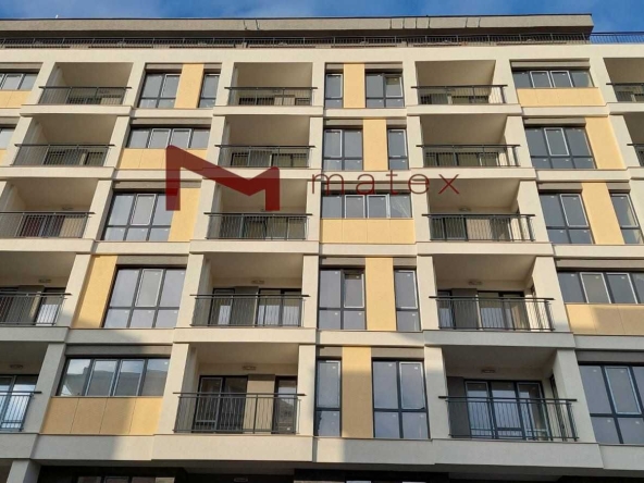 Двустаен апартамент в Варна, Цветен квартал - 62 кв.м за 2178 €/кв.м - Снимка #1