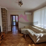 Дава се под наем Двустаен апартамент в Варна, Колхозен пазар - 70 кв.м за 650 € - Снимка #1