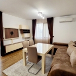 Дава се под наем Тристаен апартамент в Пловдив, Остромила - 83 кв.м за 450 € - Снимка #1