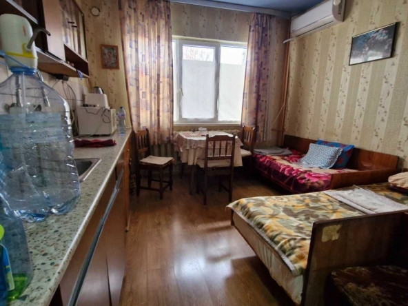 Дава се под наем Тристаен апартамент в Пловдив, Тракия - 92 кв.м за 141500 € - Снимка #1