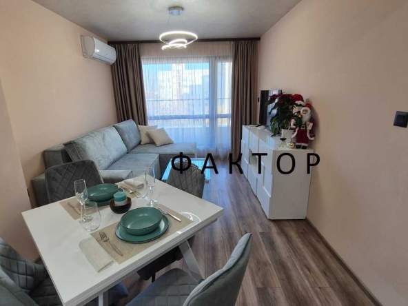 Двустаен апартамент в Пловдив, Център - 64 кв.м за 2407 €/кв.м - Снимка #1