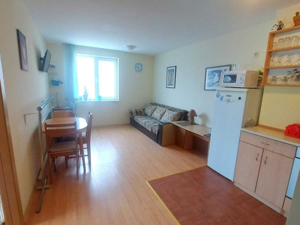 Тристаен апартамент в к.к. Слънчев бряг - 90 кв.м за 878 €/кв.м - Снимка #1