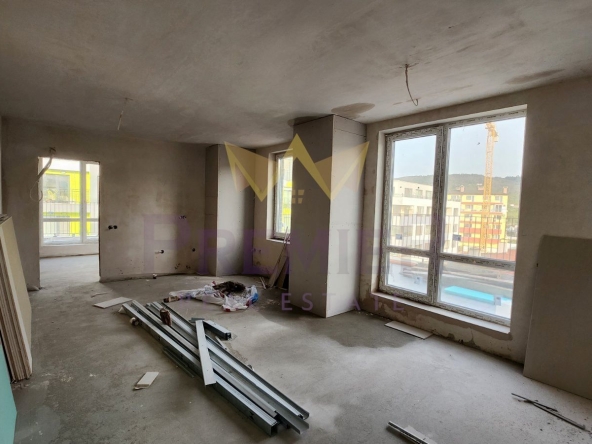 Двустаен апартамент в Варна, Изгрев - 121 кв.м за 1251 €/кв.м - Снимка #1