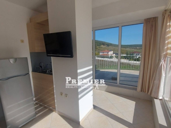 Тристаен апартамент в с. Кошарица, Област Бургас - 144 кв.м за 660 €/кв.м - Снимка #1