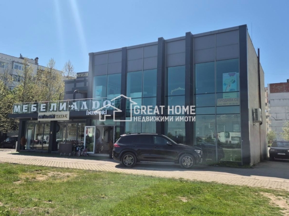 Магазин в Търговище, Запад 3 - 600 кв.м за 1667 €/кв.м - Снимка #1