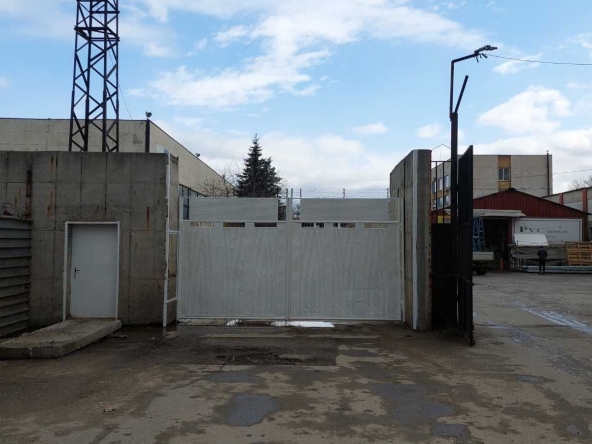 Дава се под наем Склад в София, Орландовци - 1296 кв.м за 4266.15 € - Снимка #1