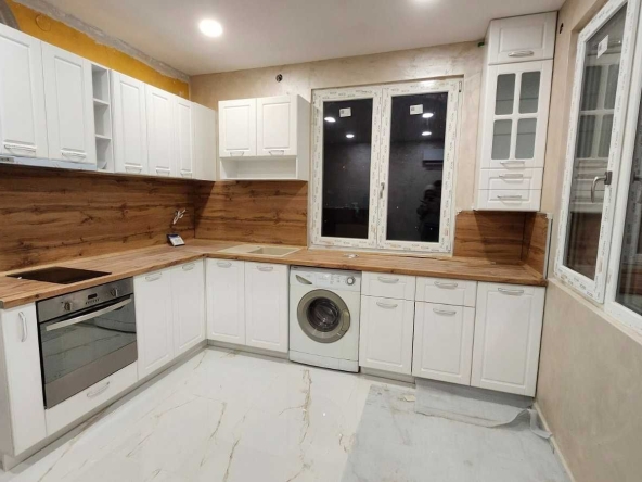 Дава се под наем Двустаен апартамент в София, Изток - 42 кв.м за 398 € - Снимка #1