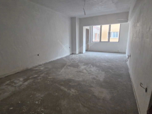 Тристаен апартамент в Асеновград - 123 кв.м за 882 €/кв.м - Снимка #1