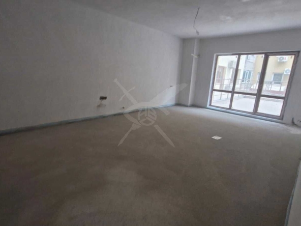 Двустаен апартамент в Асеновград - 120 кв.м за 1028 €/кв.м - Снимка #1