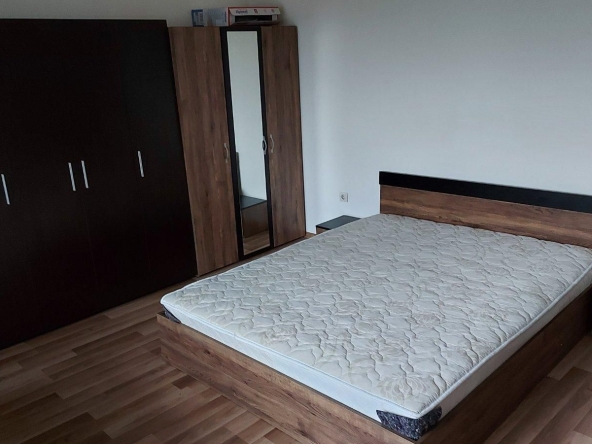 Дава се под наем Тристаен апартамент в София, Модерно предградие - 85 кв.м за 815 € - Снимка #1