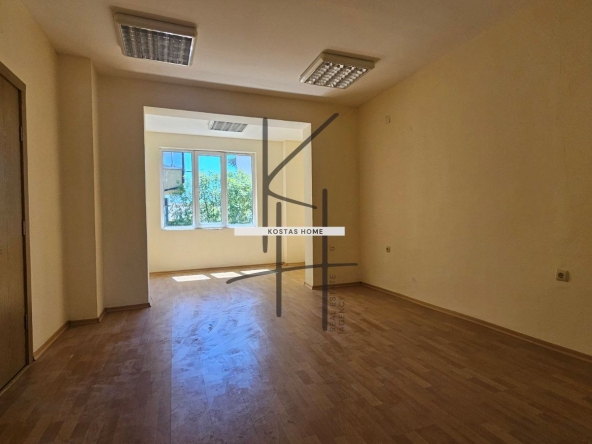 Тристаен апартамент в Варна, ЖП Гара - 78 кв.м за 2513 €/кв.м - Снимка #1
