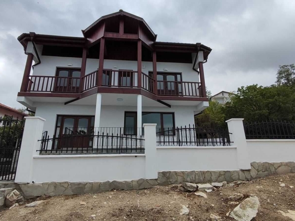 Къща в Балчик - 160 кв.м за 1656 €/кв.м - Снимка #1