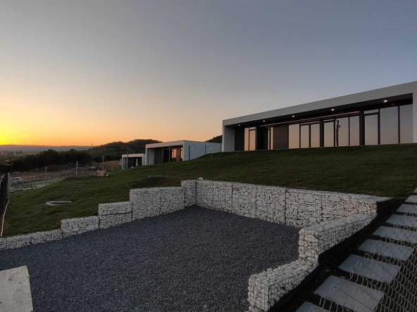 Къща в с. Църква, Област Добрич - 154 кв.м за 1364 €/кв.м - Снимка #1