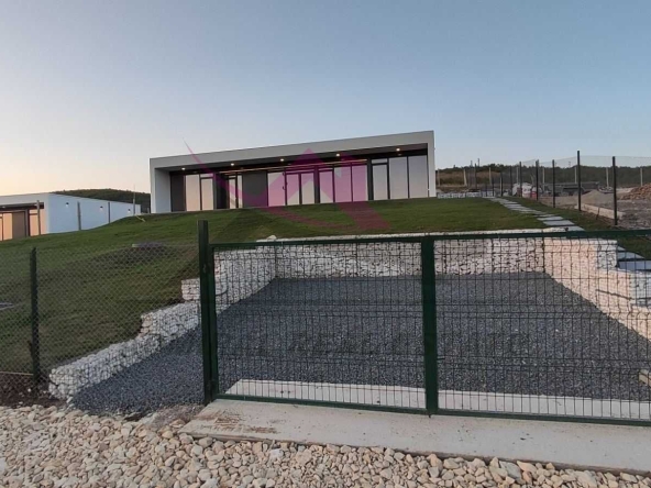 Къща в Балчик - 104 кв.м за 1539 €/кв.м - Снимка #1