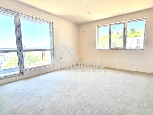 Тристаен апартамент в Варна, Чайка - 84 кв.м за 3274 €/кв.м - Снимка #1