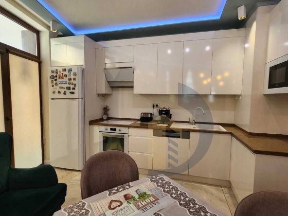 Тристаен апартамент в Варна, Трошево - 93 кв.м за 2667 €/кв.м - Снимка #1