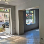 Дава се под наем Магазин в Перник, Център - 38 кв.м за 382.5 € - Снимка #1