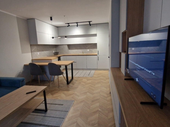 Дава се под наем Двустаен апартамент в Пловдив, Христо Смирненски - 65 кв.м за 639 € - Снимка #1