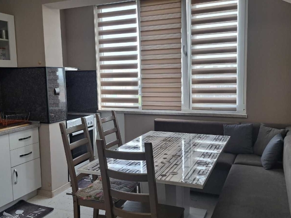 Дава се под наем Тристаен апартамент в Стара Загора, Център - 68 кв.м за 367.2 € - Снимка #1