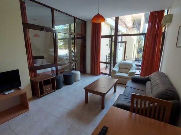 Двустаен апартамент в к.к. Слънчев бряг - 51 кв.м за 1236 €/кв.м - Снимка #1