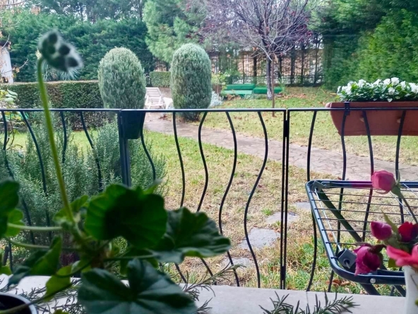 Двустаен апартамент в Варна, м-т Траката - 72 кв.м за 2125 €/кв.м - Снимка #1