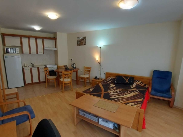 Двустаен апартамент в к.к. Елените - 75 кв.м за 1187 €/кв.м - Снимка #1