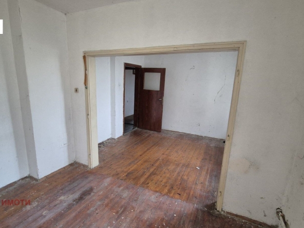 Четиристаен апартамент в Севлиево - 122 кв.м за 566 €/кв.м - Снимка #1